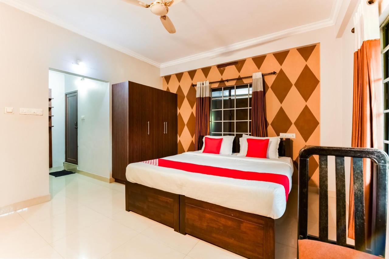 Отель Collection O 46023 Taaza Residency Витхири Экстерьер фото